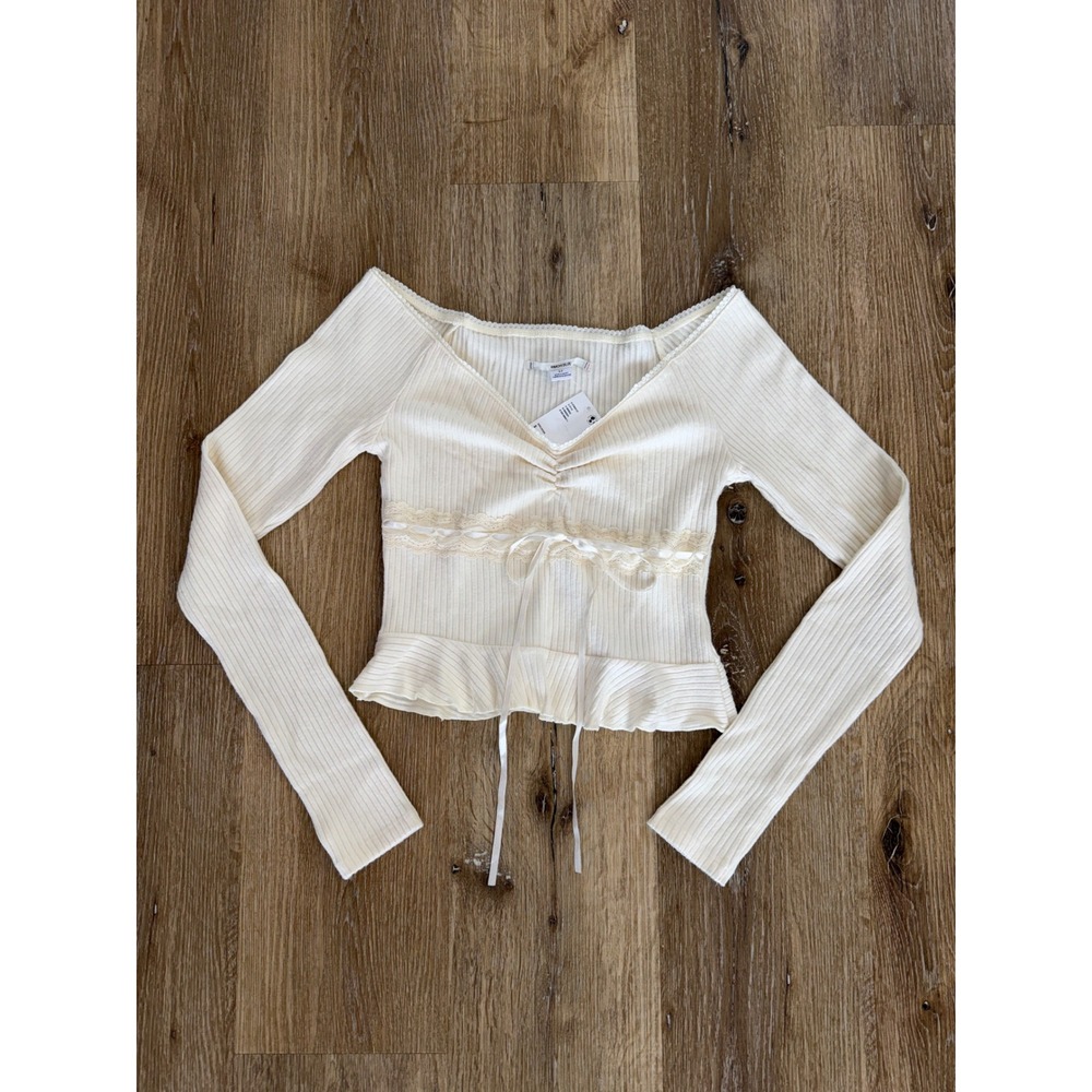 Kimchi Blue Urban Outfitters Top Womens S Ivory Lace Ribbon Peplum Ribbed NEW - Picture 1 of 9